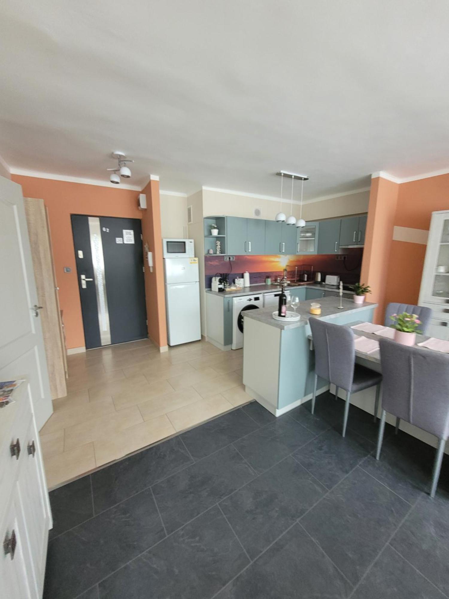 Krisztina Apartman Apartment ชาลโกตาร์ยัน ภายนอก รูปภาพ
